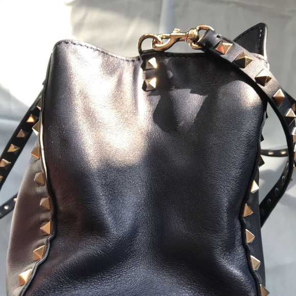Valentino Rockstud Trapeze Tote Small Navy EUC - Picture 10 of 13
